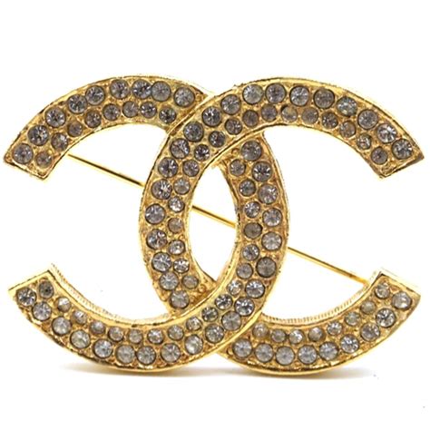 broche femme chanel|broche Chanel prix.